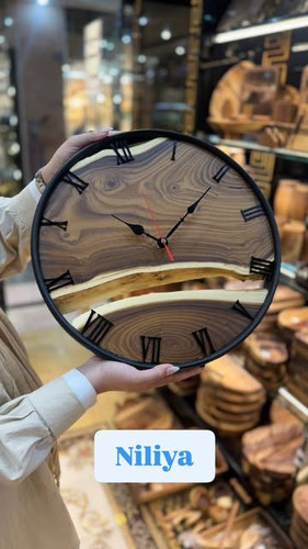 ساعت روستیک چوبی